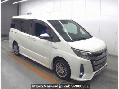 Toyota Noah ZWR80W