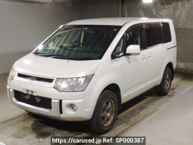 Mitsubishi Delica D5 CV5W