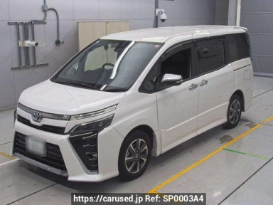 Toyota Voxy ZRR80W