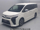 Toyota Voxy ZRR80W