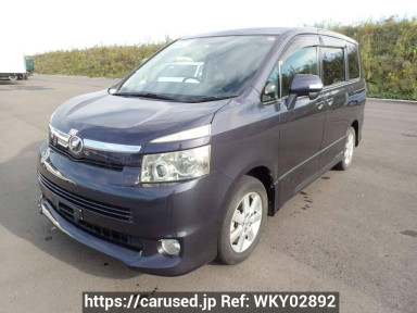 Toyota Voxy ZRR70W