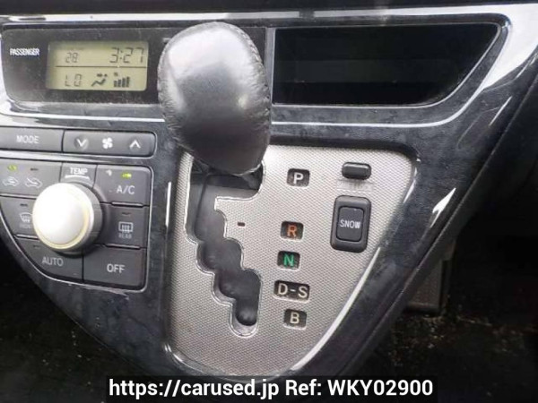 Used 2005 AT toyota wish ANE10G Image[20]