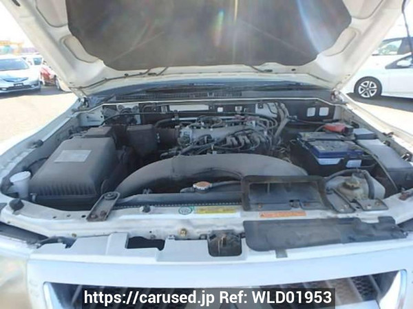 Used 2005 AT mitsubishi pajero V73W Image[10]