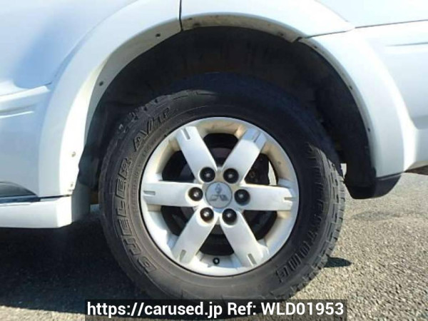 Used 2005 AT mitsubishi pajero V73W Image[32]
