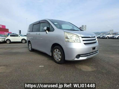 Toyota Noah ZRR70G