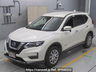 Nissan X-Trail HNT32