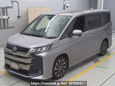 Toyota Noah MZRA90W