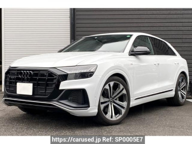 Audi Q8 F1DCBA