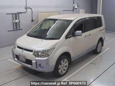 Mitsubishi Delica D5 CV5W