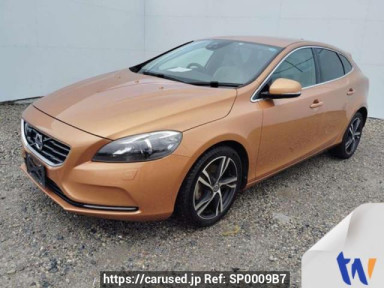 Volvo V40 MB4164T