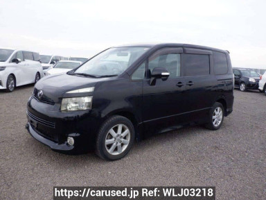 Toyota Voxy ZRR70W