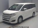 Toyota Noah ZWR80G