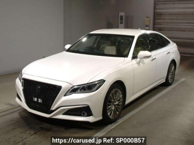 Toyota Crown ARS220