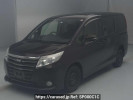 Toyota Noah ZRR85G