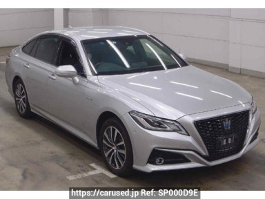 Toyota Crown Hybrid AZSH21