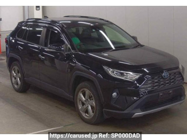 Toyota RAV4 AXAH54