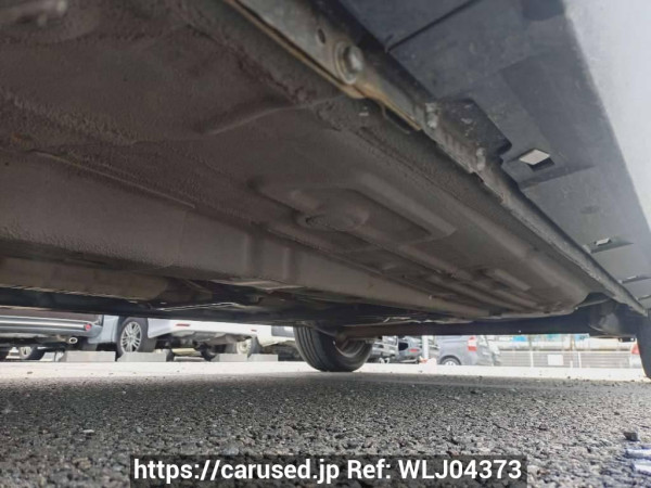 Used 2005 AT mazda verisa DC5W Image[33]