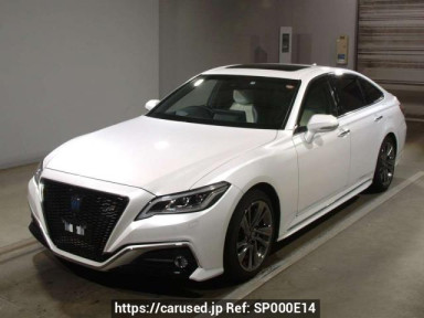 Toyota Crown Hybrid AZSH20