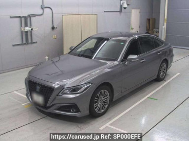 Toyota Crown Hybrid AZSH20