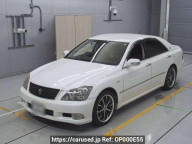 Toyota Crown GRS180