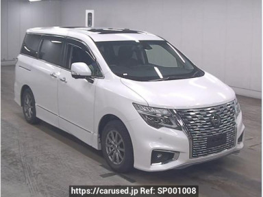 Nissan Elgrand TE52