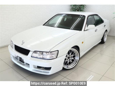 Nissan Laurel HC35