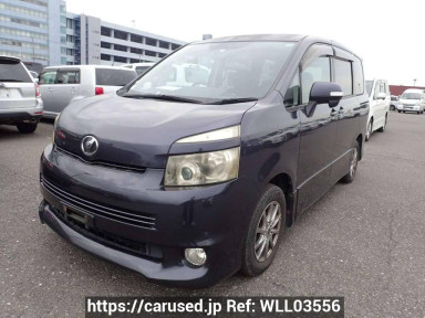 Toyota Voxy ZRR70W