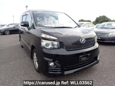 Toyota Voxy ZRR70W