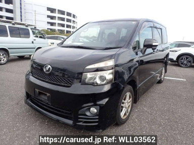 Toyota Voxy ZRR70W