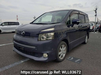 Toyota Voxy ZRR70W