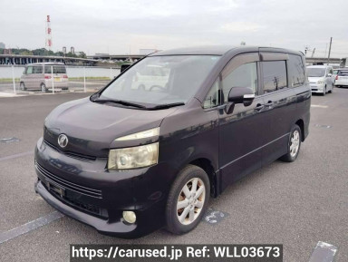 Toyota Voxy ZRR70W