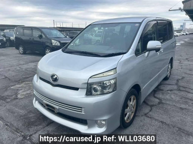 Toyota Voxy ZRR70W