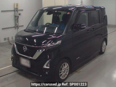 Nissan Roox B44A