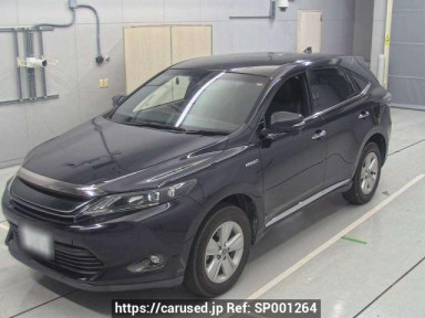 Toyota Harrier Hybrid AVU65W