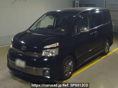 Toyota Voxy ZRR70W