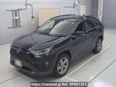 Toyota RAV4 AXAH52