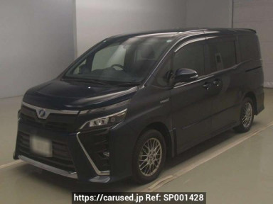 Toyota Voxy ZWR80W