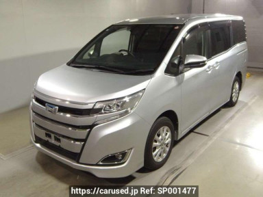 Toyota Noah ZWR80G