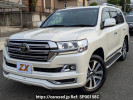 Toyota Land Cruiser URJ202W