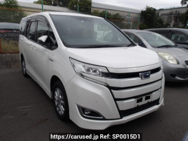 Toyota Noah ZWR80G