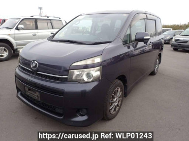 Toyota Voxy ZRR70G