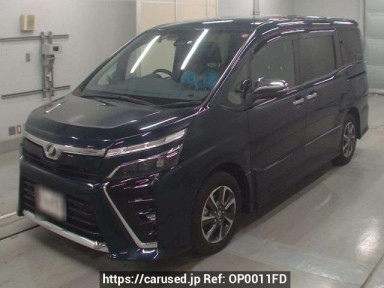 Toyota Voxy ZRR80W