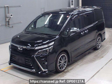 Toyota Voxy ZRR85W