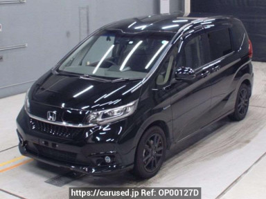 Honda Freed hybrid GB7