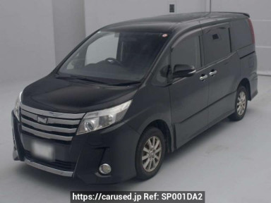 Toyota Noah ZRR85W