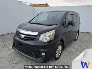 Toyota Noah ZRR70W