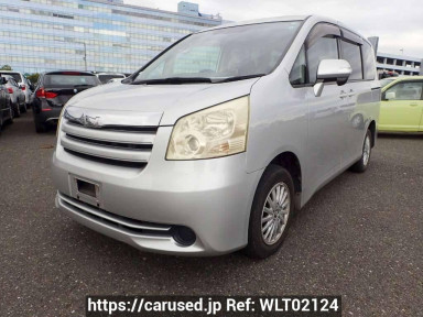 Toyota Noah ZRR70G