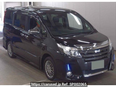 Toyota Noah ZWR80W