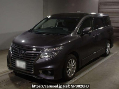 Nissan Elgrand TE52