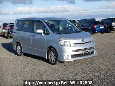 Toyota Voxy ZRR70W